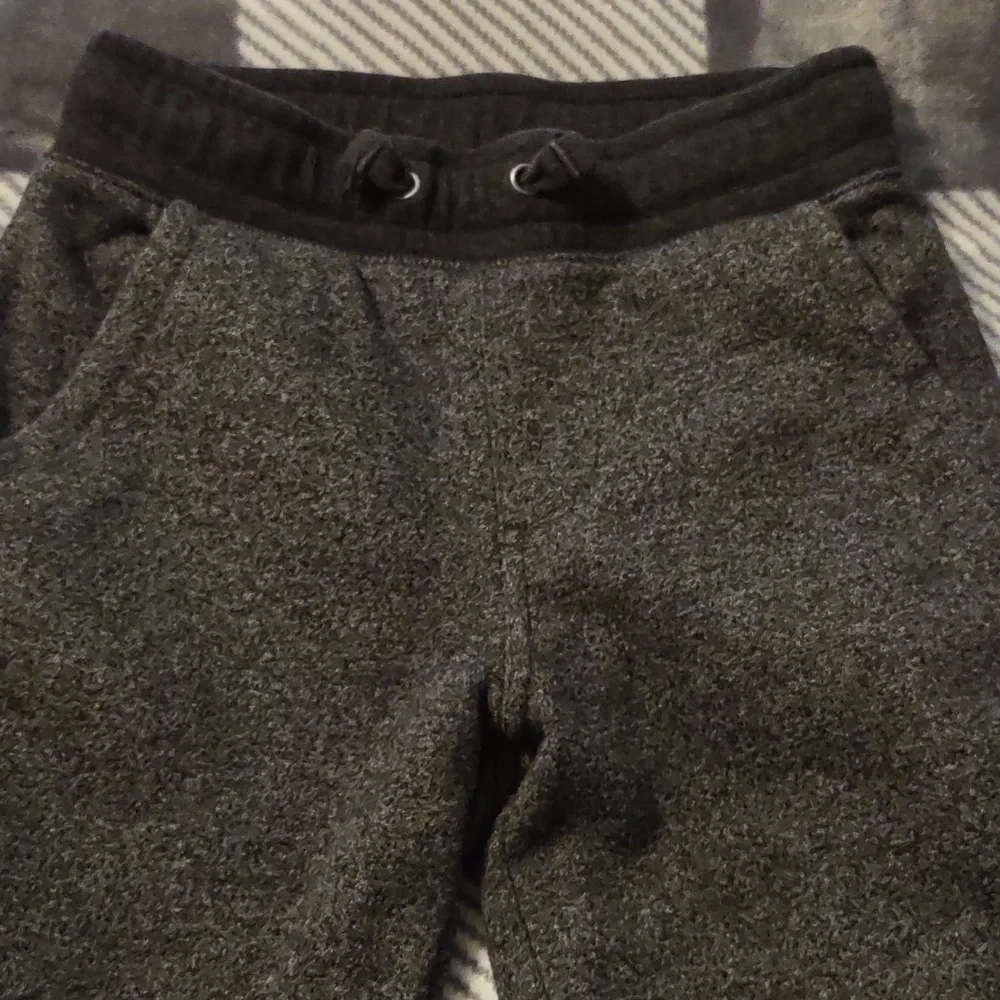 Boys Urban pipeline sweatpants, size S, charcoal